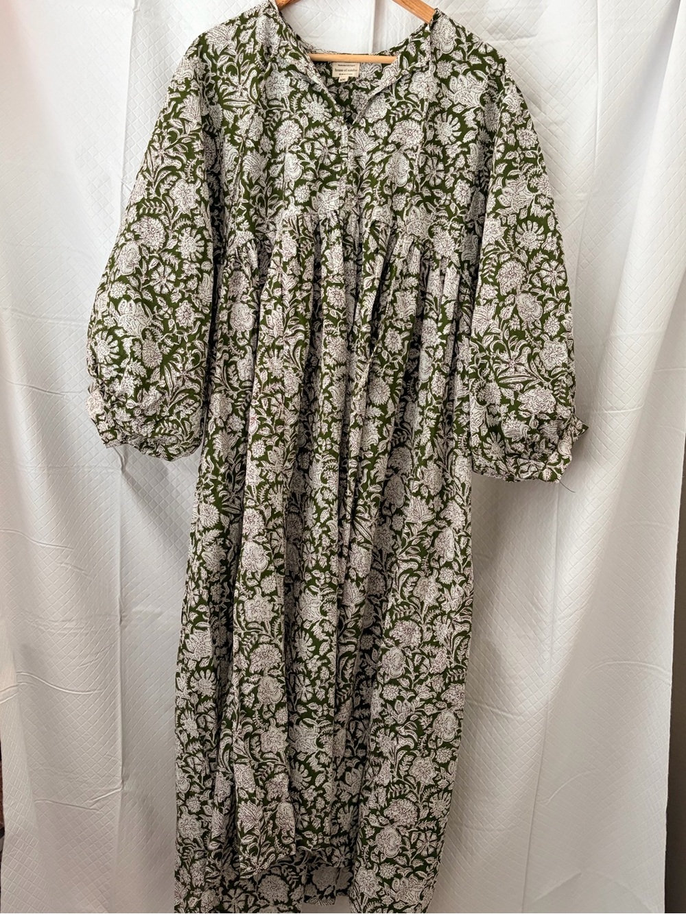 House of Sundar Green Floral Button-Up Shirt